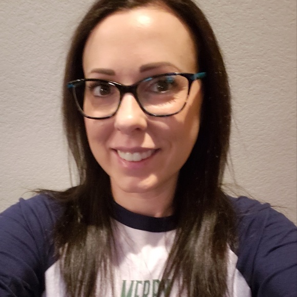 Meet your Posher, Cherylynn - Picture 1 of 1